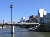 Düsseldorfer Medienhafen mit Gehry-Bauten
