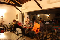 Weinexpertin Joana weiß welcher Wein zum Essen schmeckt